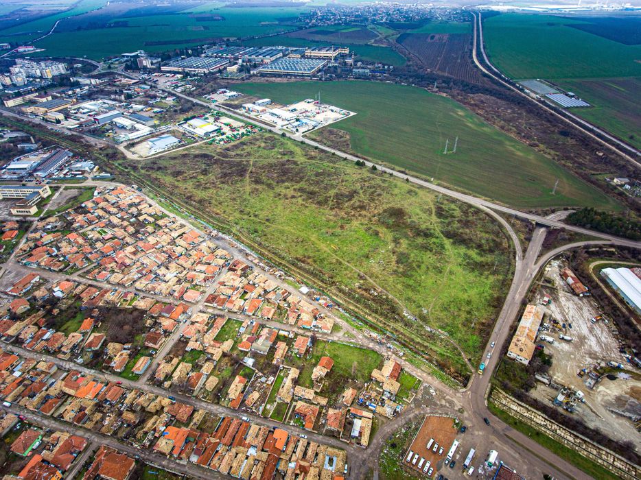 Продава се Парцел в Търговище, Промишлена зона - 13800 кв.м за 51 €/кв.м - Снимка #5