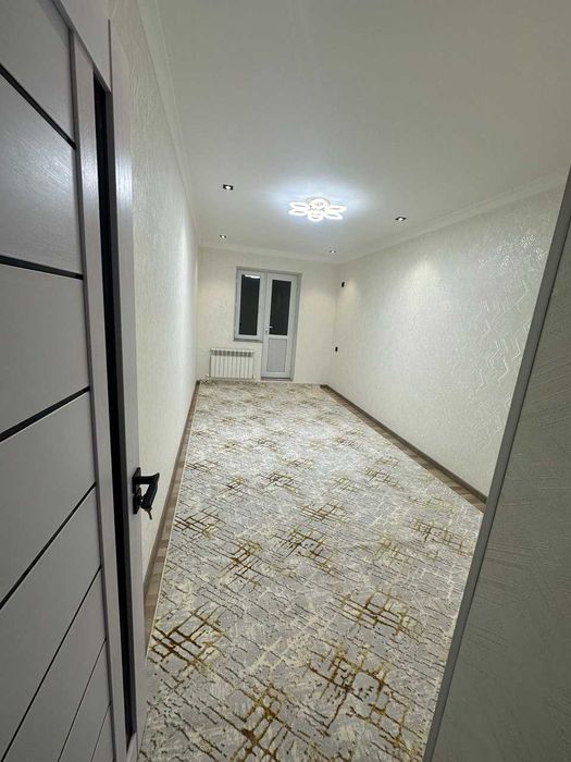 2 xonali kvartira sotiladi