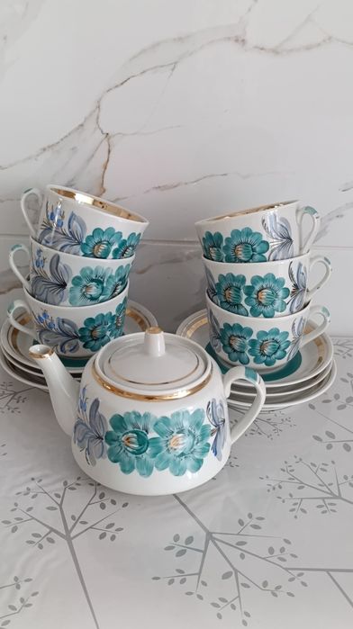 Чайный сервиз  на 6 персон