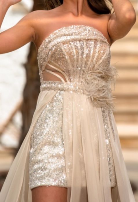 Официална рокля