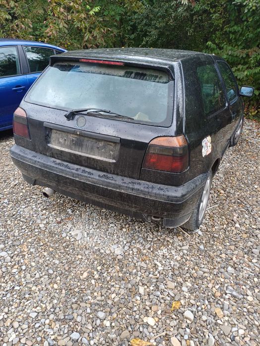 Golf 3 pentru piese motor 1,8,functionabil 100%