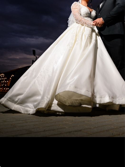 Rochie mireasa printesa