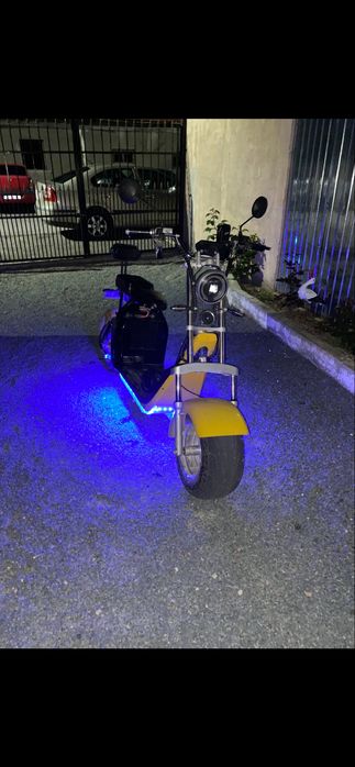 Vand scuter electric 2000w, doua baterii de 20 Ah