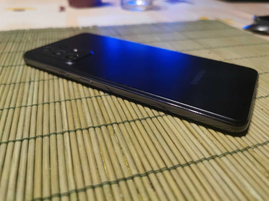 Бартер/Продажба : Отличен Samsung A52 128/6 GB Черен