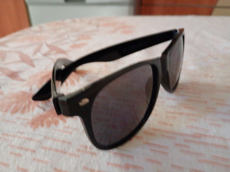 Ochelari de soare impecabili