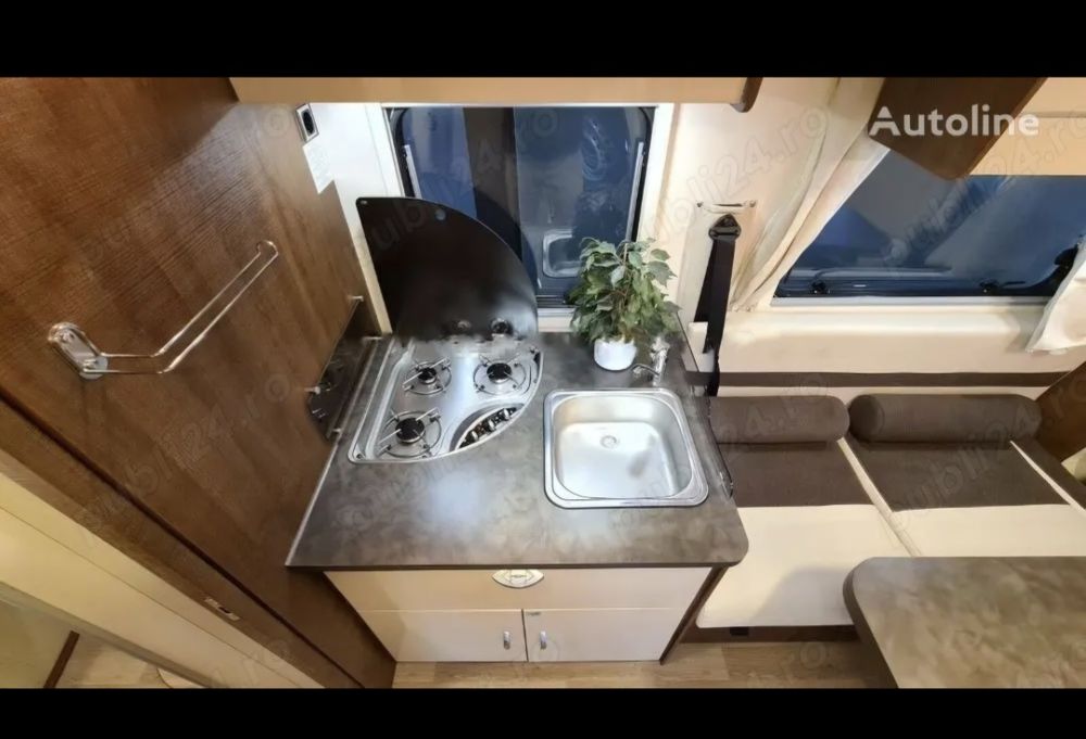 Autorulota XGO Dynamic 99 P PLUS schimb cu campervan 
Autorulota semi-integrata Fiat Ducato, XGO