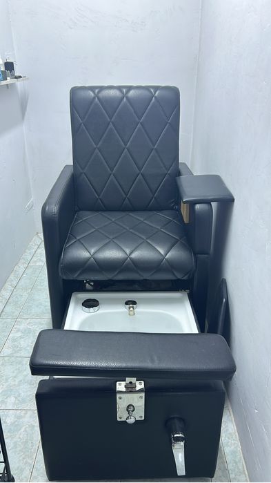 Продам педикюрное кресло