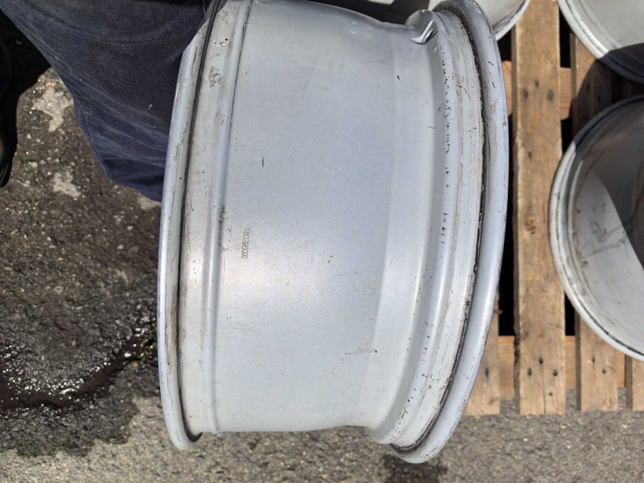 19 цола 5 х 108 мм Опел / Пежо / ФОРД / ВОлво - 8,5 Инча / ЕТ 45