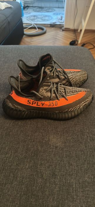 Adidași yeezy 350 condiție aproape noi