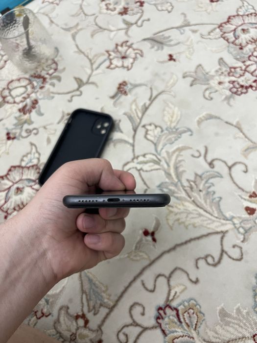 Продается Айфон 11