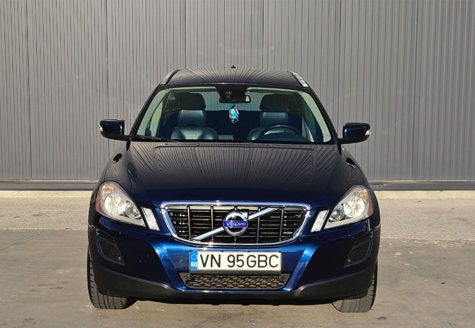 Volvo Xc 60 2.0 D 5 Cilindri 2013 Euro 5 Automata-Piele-Scaune incalzite-Jante R17