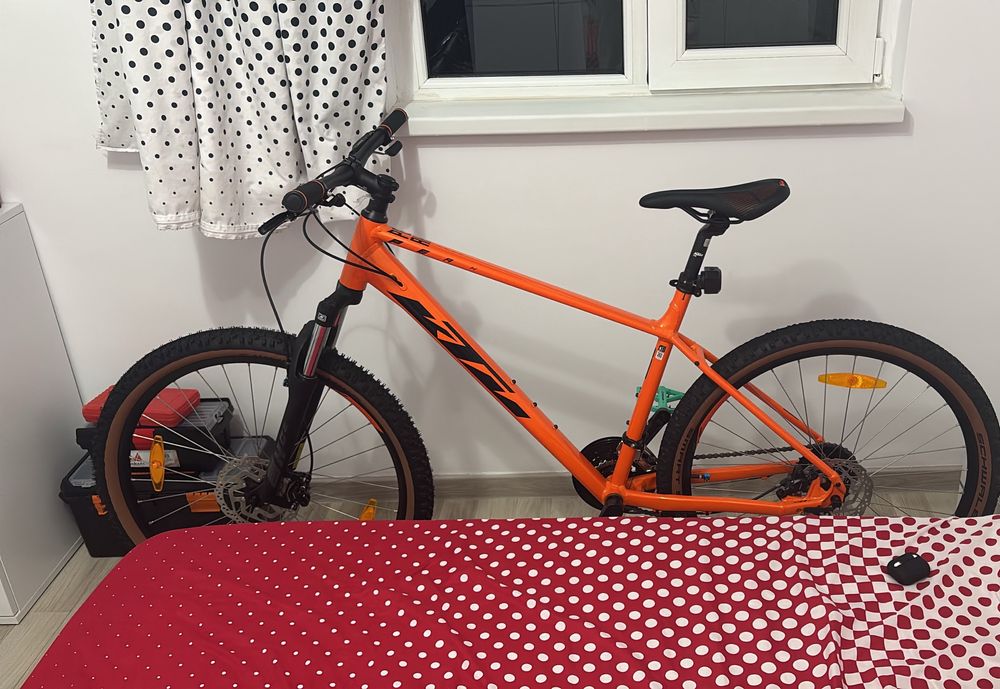 Vand KTM 2025 nou dupa cum se vede si in poze