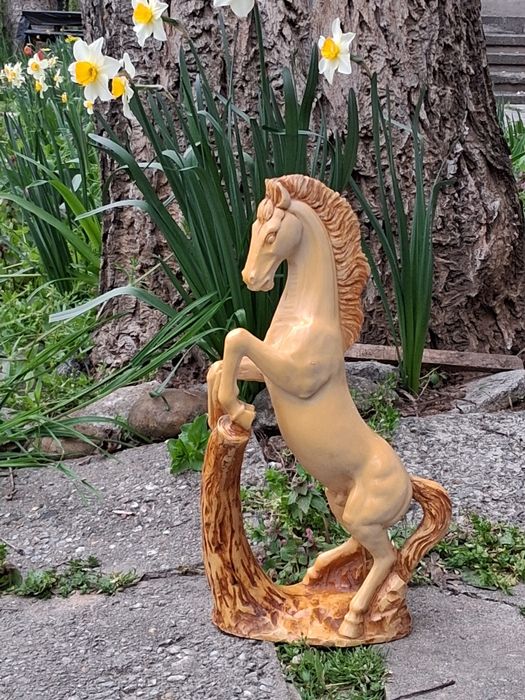 Красива Фигура Статуетка Кон