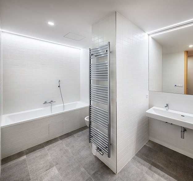 Дава се под наем Тристаен апартамент в Пловдив, Централна гара - 90 кв.м за 316.2 € - Снимка #2