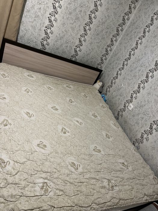 Продам двухспальную кровать