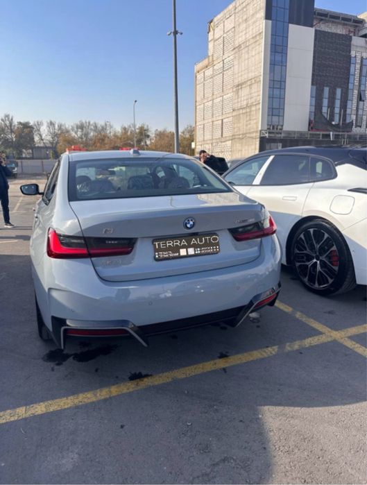 BMW i3 40L Night Sport 2025 EV в наличаи от Terra Auto