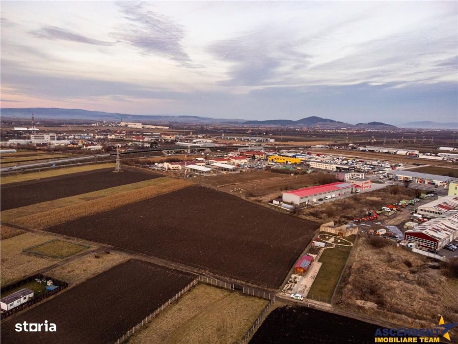 Film!Potential rezidentialinvestitional, 5.000 mp intravilan,privelist