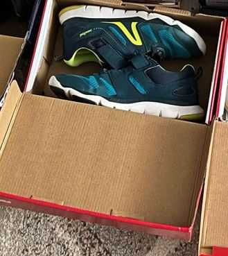 Incaltaminte baieti verde DECATHLON - marime 35