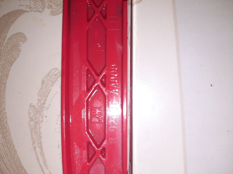 Продам отражатель задний на хюндай