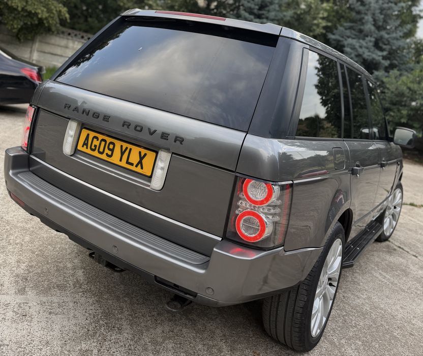 Land Rover - Range Rover - Vogue - Face Lift - 2009 - 3.6 Diesel - V8 - Full Led - Bi Xenon - Automat - Perne de aer - Harman Kardon - Trapa -