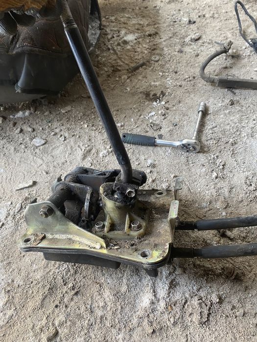 Тоиота превия 1994 запчасть