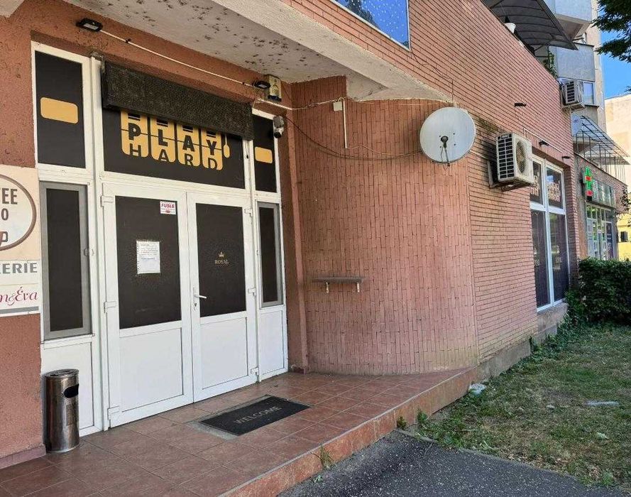 DE INCHIRIAT Spatiu comercial