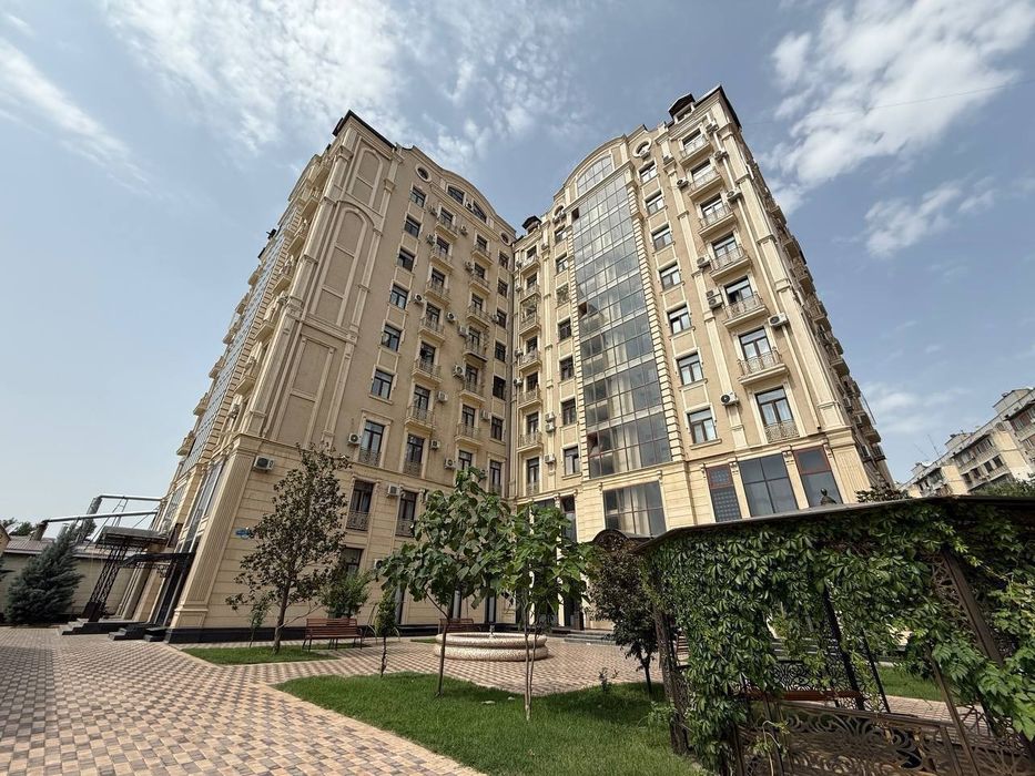 Продается 5ти ком кв-ра,ЖК Mirabad Palace, ор-р:Ул.Катта Мирабад,200м²