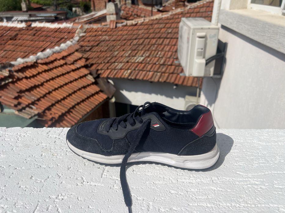 Tommy Hilfiger 41