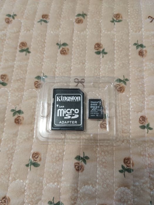 Продам карту памяти на 64 Гб