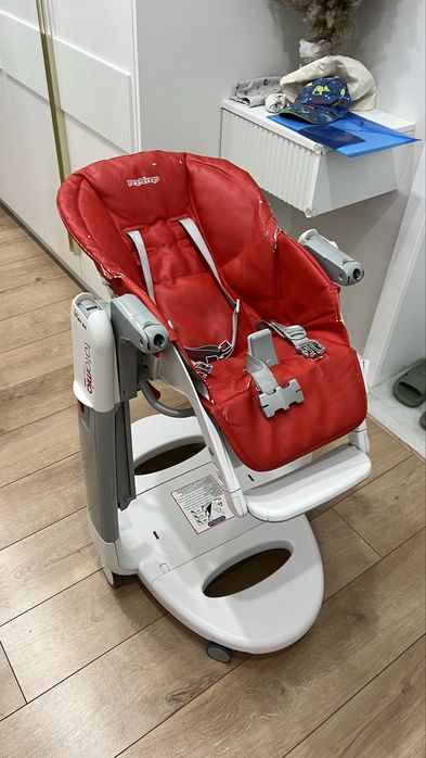 Продам детский стульчик Peg-perego Tatamia