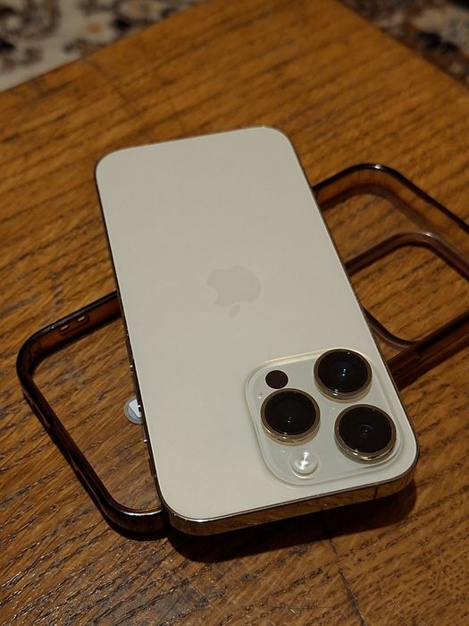 IPhone 14 pro Gold 128 GB