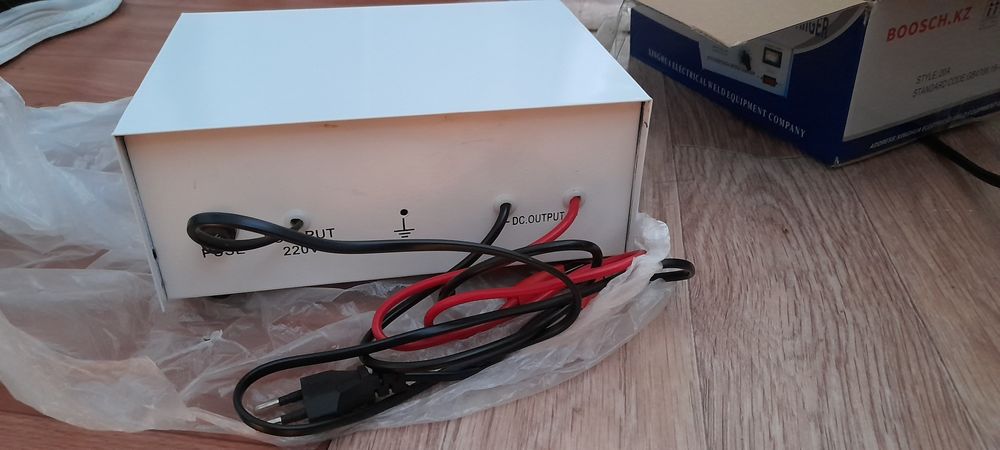 Продам зарядное устройство для авто