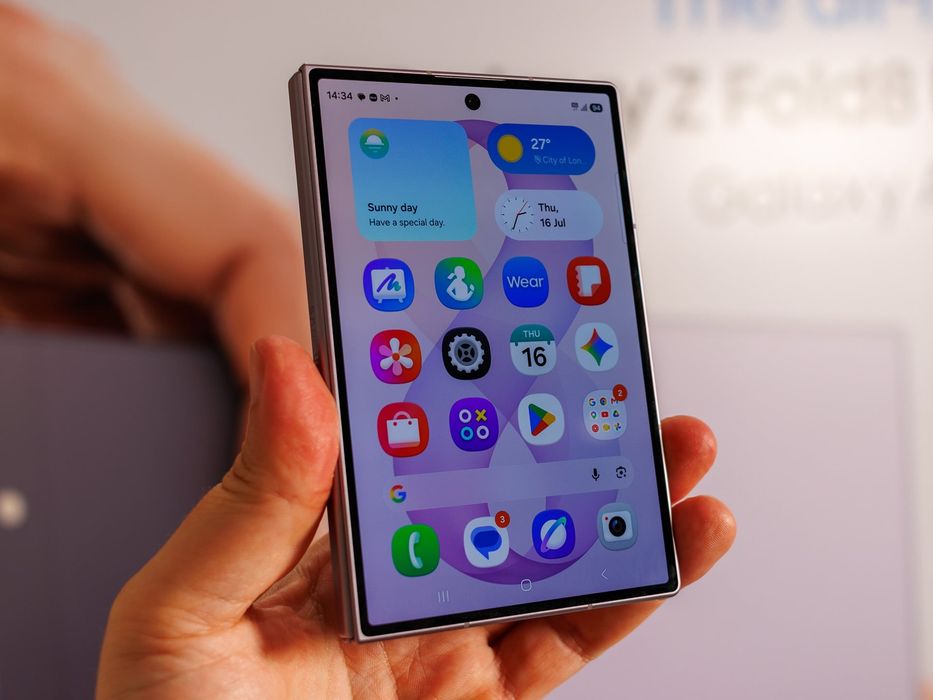 Samsung ZFold 8 (12/256)