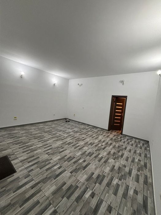 Spațiu comercial de închiriat