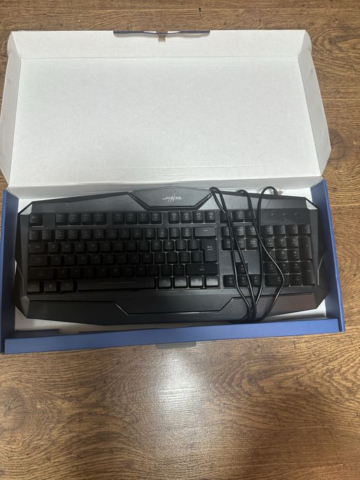 Tastatura rgb noua