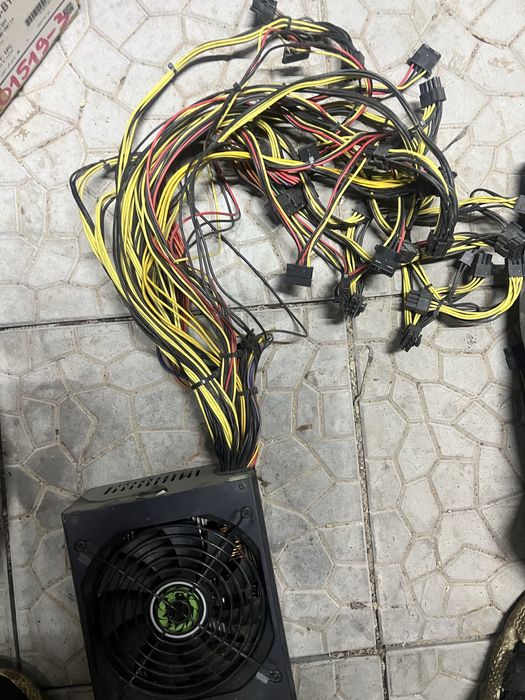 Блок питания Gamemax 1650w