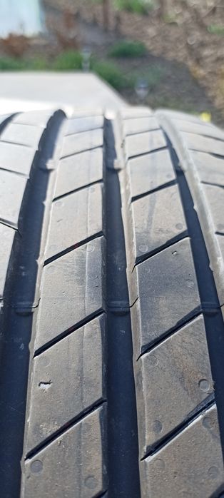 Vând anvelope vara Bridgestone Turanza 185/65/15