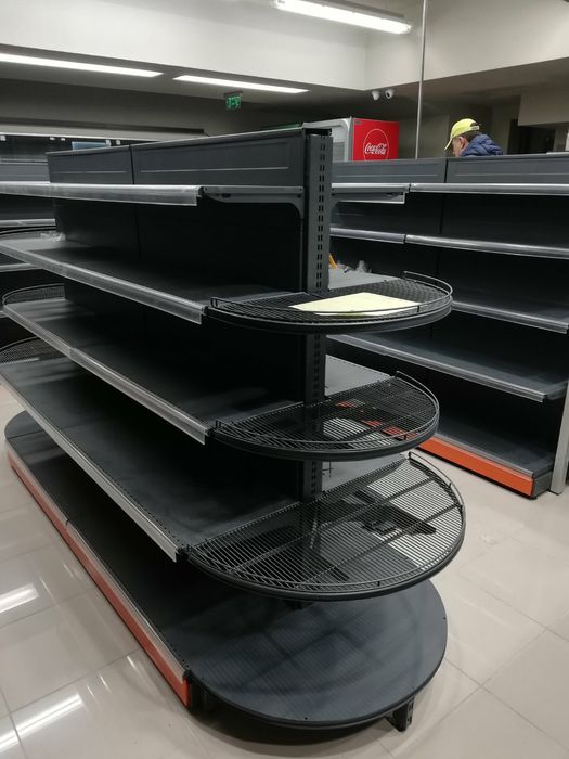 Стелаж за магазин