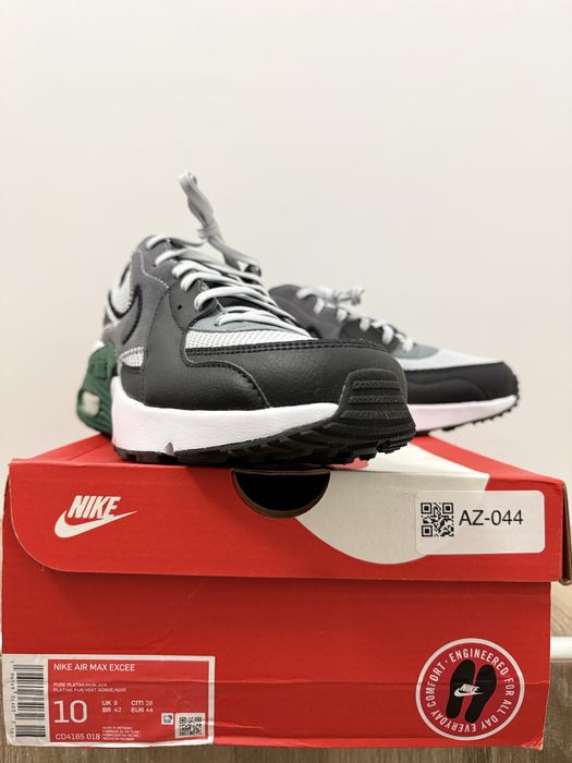 Nike Air Max Excee - 44