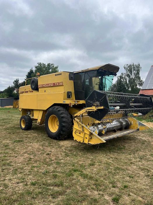 Combina New Holland TX 32 de panta