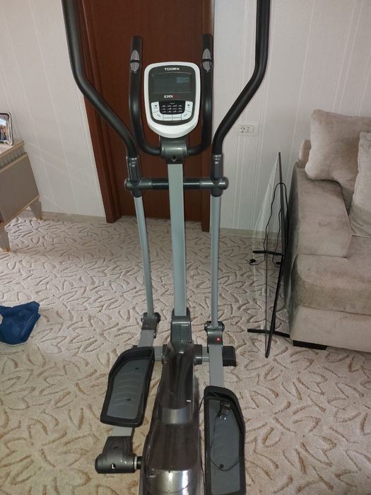 Bicicletă eliptică TOORX ERX-90 – aproape nouă / nefolosită