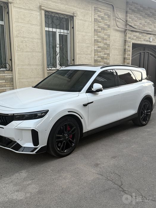 VOYAH FREE 318 (срочно)идеал