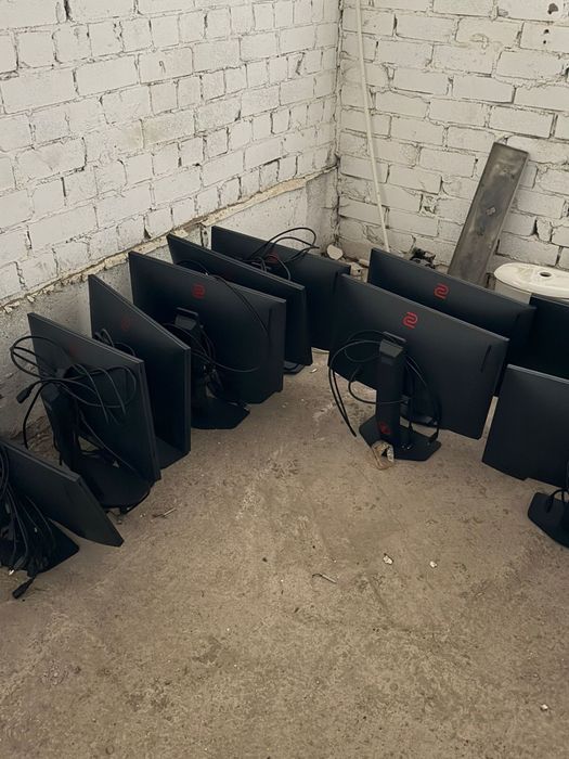 Продается мониторы,пс5,телевизор