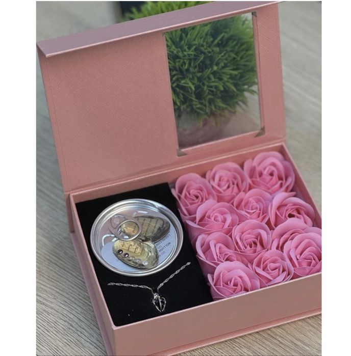 Жемчуг в корбке 8 марта