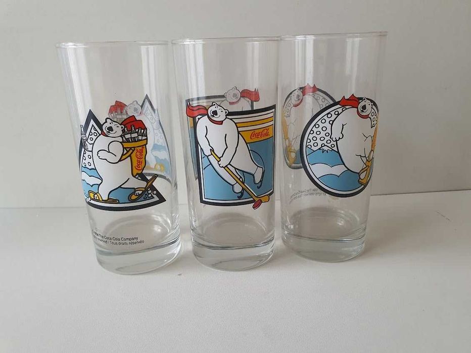 Кока Кола чаши различни