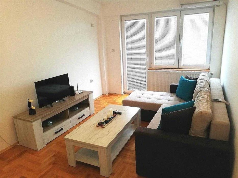 Дава се под наем Двустаен апартамент в София, Зона Б-18 - 55 кв.м за 698.19 € - Снимка #1