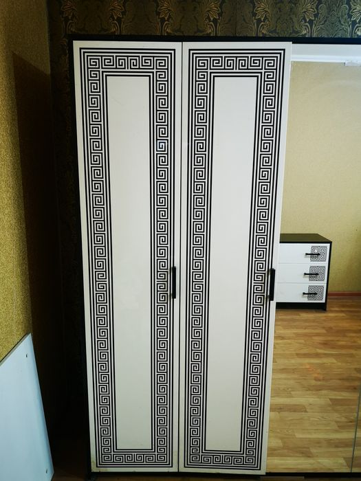 Спальный гарнитур. . ВЕРСАЧИ. ПРОДАМ.
