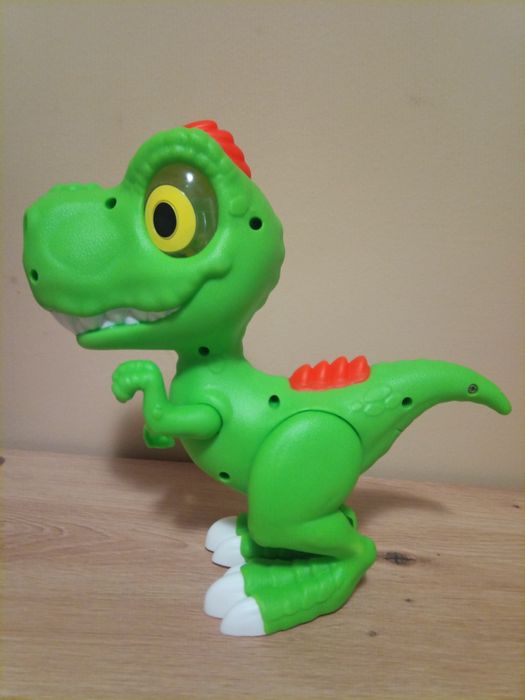 Динозавър със светлини и звуци