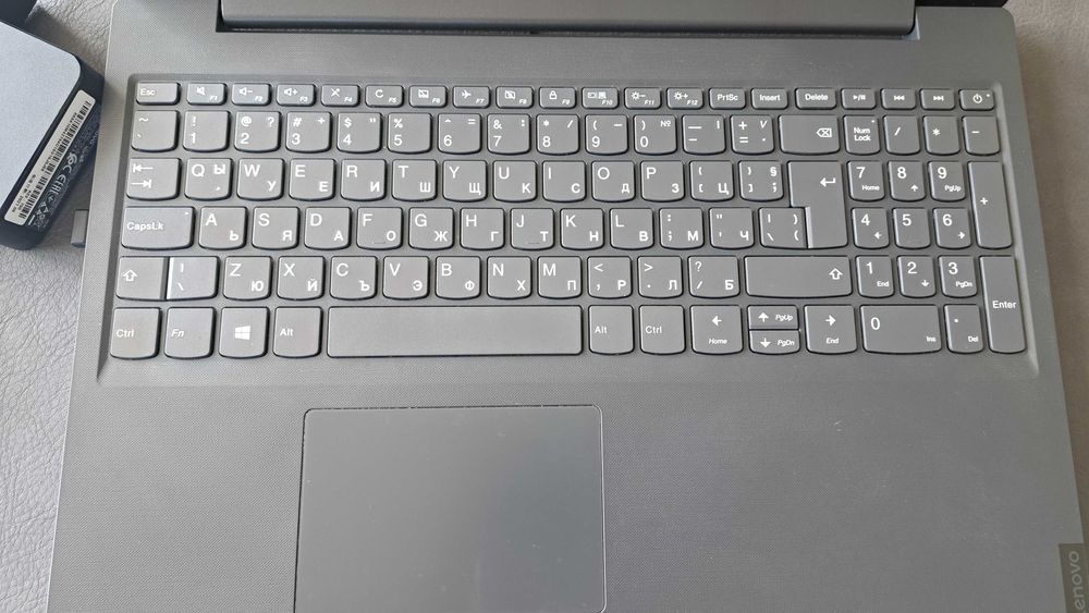 Лаптоп Lenovo V155-15API, 15.6", Full HD, 8 GB, 256 GB SSD