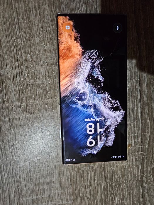 Samsung S22 Ultra 256 GB като нов